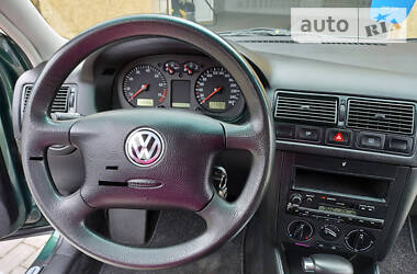 Универсал Volkswagen Golf 2000 в Житомире