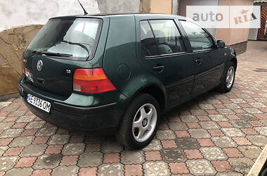 Хэтчбек Volkswagen Golf 1998 в Покрове