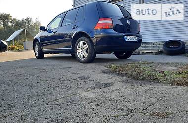 Хэтчбек Volkswagen Golf 2002 в Днепре