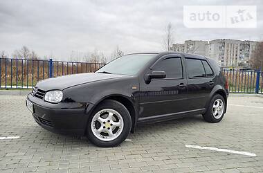 Седан Volkswagen Golf 1999 в Дрогобыче