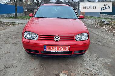 Универсал Volkswagen Golf 2002 в Полтаве