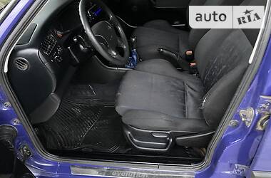 Хетчбек Volkswagen Golf 1996 в 