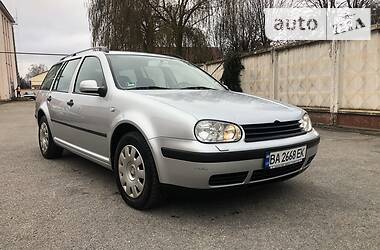 Универсал Volkswagen Golf 2001 в Знаменке