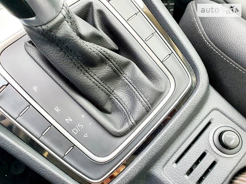 Універсал Volkswagen Golf 2015 в Хмельницькому