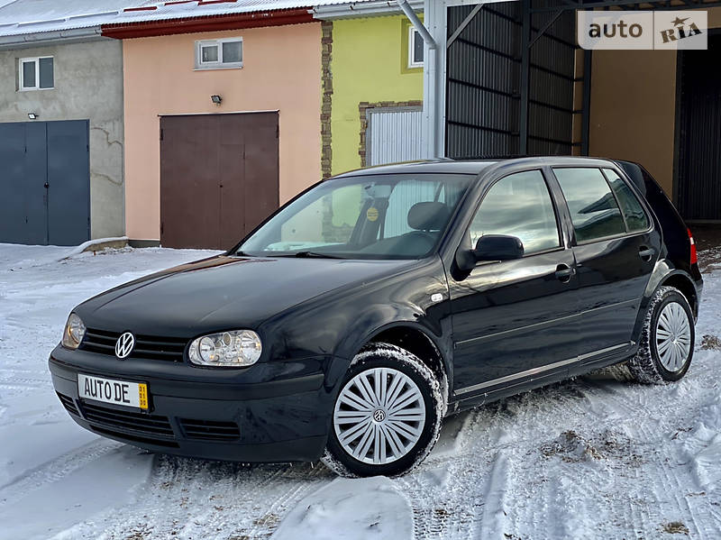 Хэтчбек Volkswagen Golf 2002 в Тернополе