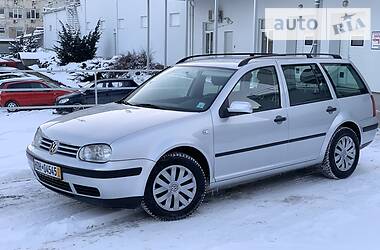 Универсал Volkswagen Golf 2001 в Виннице