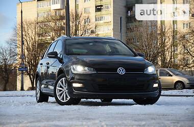 Універсал Volkswagen Golf 2015 в Дрогобичі