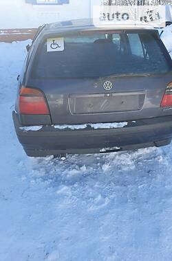 Хэтчбек Volkswagen Golf 1993 в 