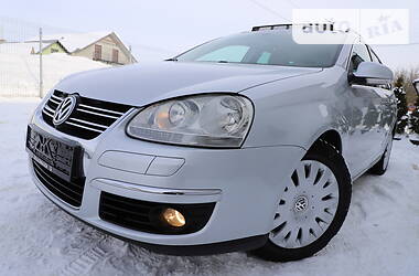 Универсал Volkswagen Golf 2009 в Дрогобыче