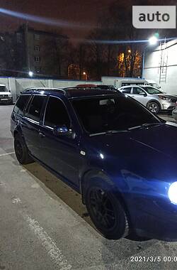 Универсал Volkswagen Golf 2000 в Днепре