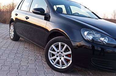 Хетчбек Volkswagen Golf 2009 в 