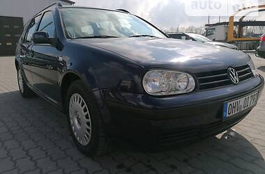 Универсал Volkswagen Golf 2000 в Городке