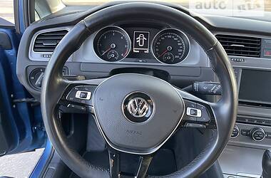 Универсал Volkswagen Golf 2015 в Сумах