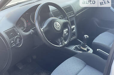 Хэтчбек Volkswagen Golf 2003 в Дрогобыче