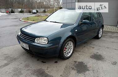 Хэтчбек Volkswagen Golf 2004 в Львове