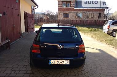 Хэтчбек Volkswagen Golf 1998 в Надворной