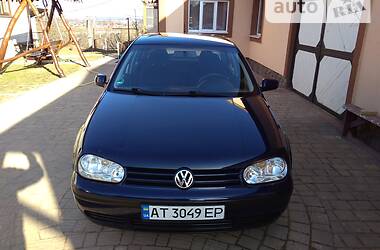 Хэтчбек Volkswagen Golf 1998 в Надворной