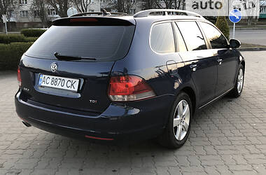 Универсал Volkswagen Golf 2010 в Луцке