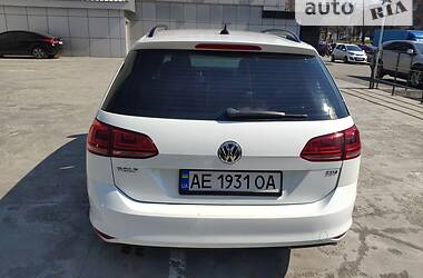 Универсал Volkswagen Golf 2015 в Днепре