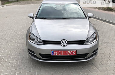 Хэтчбек Volkswagen Golf 2015 в Ивано-Франковске