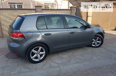 Хэтчбек Volkswagen Golf 2011 в Мариуполе