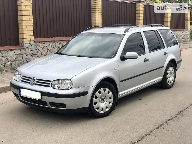 Универсал Volkswagen Golf 2004 в Полтаве