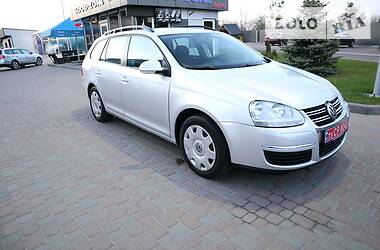 Универсал Volkswagen Golf 2009 в Сарнах