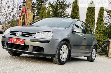 Хетчбек Volkswagen Golf 2005 в Трускавці