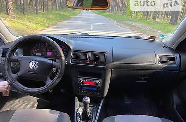 Универсал Volkswagen Golf 2002 в Ахтырке