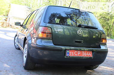 Хэтчбек Volkswagen Golf 2003 в Дрогобыче