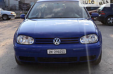 Хэтчбек Volkswagen Golf 2003 в Львове