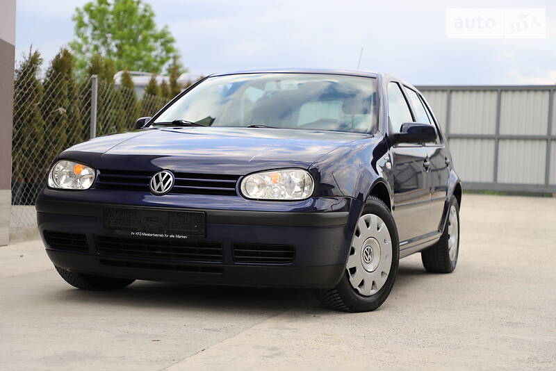 Хэтчбек Volkswagen Golf 2002 в Дрогобыче