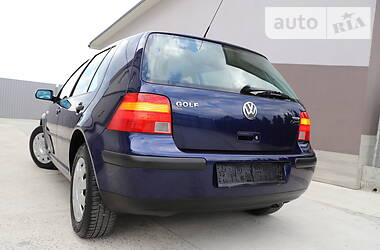 Хэтчбек Volkswagen Golf 2002 в Дрогобыче