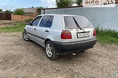 Хэтчбек Volkswagen Golf 1994 в Константиновке