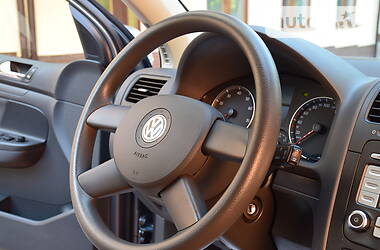 Хетчбек Volkswagen Golf 2006 в Дрогобичі