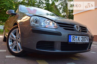 Хетчбек Volkswagen Golf 2006 в Дрогобичі