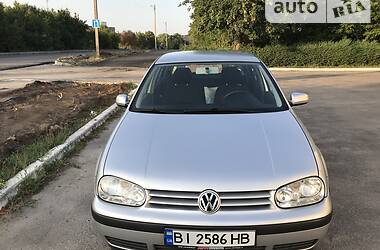 Хетчбек Volkswagen Golf 2001 в Полтаві