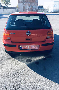 Хэтчбек Volkswagen Golf 1999 в Киеве