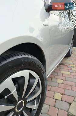 Універсал Volkswagen Golf 2012 в Тернополі