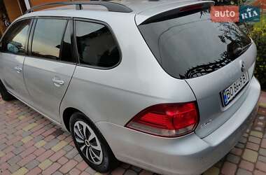 Універсал Volkswagen Golf 2012 в Тернополі