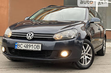 Универсал Volkswagen Golf 2010 в 