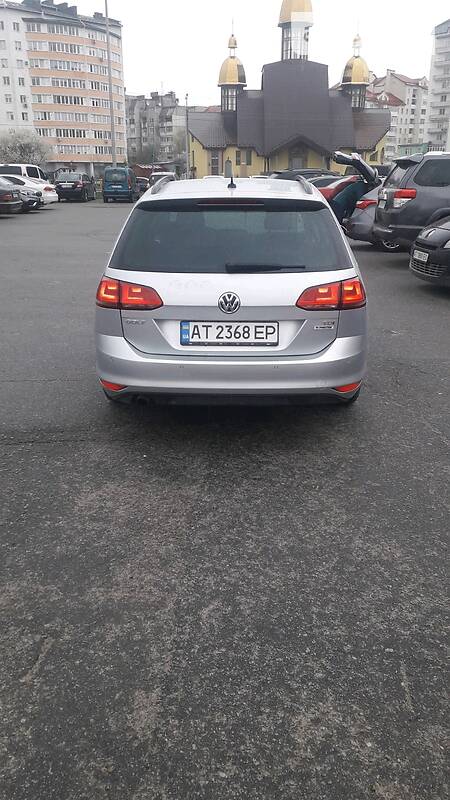 Универсал Volkswagen Golf 2015 в Ивано-Франковске