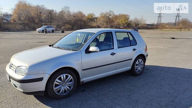 Хэтчбек Volkswagen Golf 2000 в Полтаве