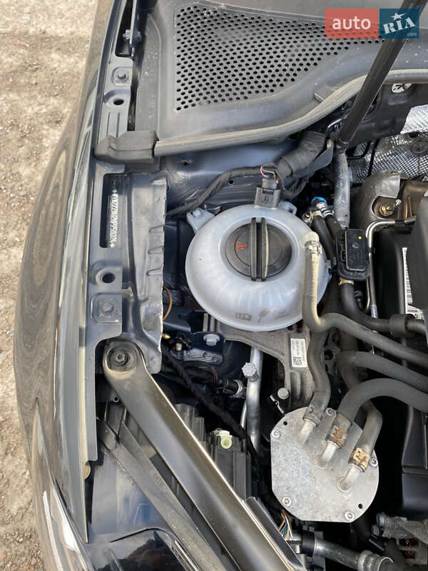 Універсал Volkswagen Golf 2017 в Нововолинську