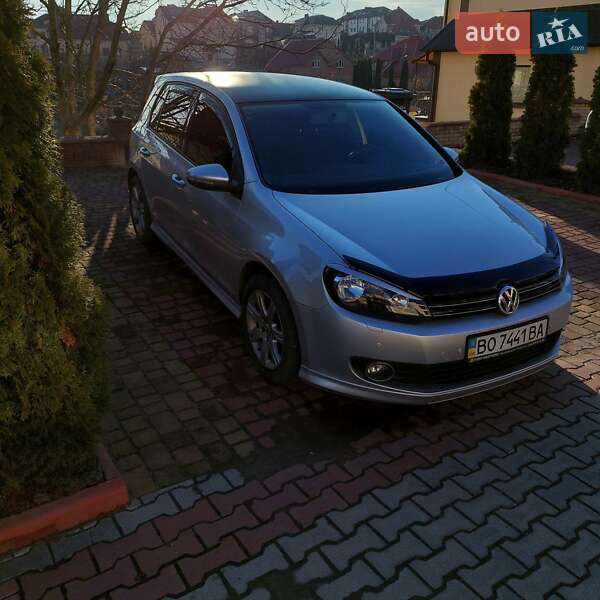 Хетчбек Volkswagen Golf 2012 в Тернополі