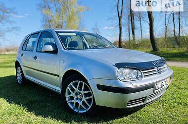 Хетчбек Volkswagen Golf 2002 в Лубнах