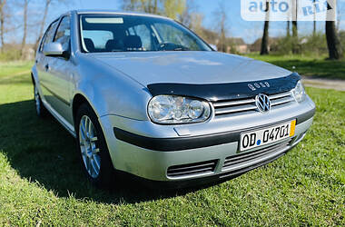 Хетчбек Volkswagen Golf 2002 в Лубнах