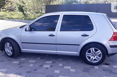 Хетчбек Volkswagen Golf 2000 в Тульчині