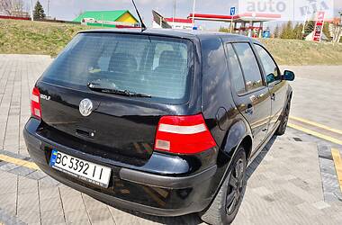 Хэтчбек Volkswagen Golf 2002 в Стрые