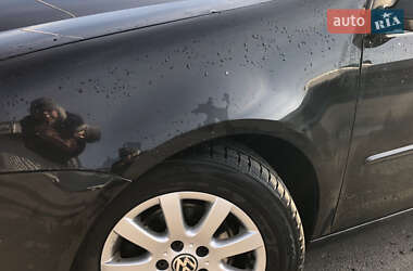 Хэтчбек Volkswagen Golf 2006 в 